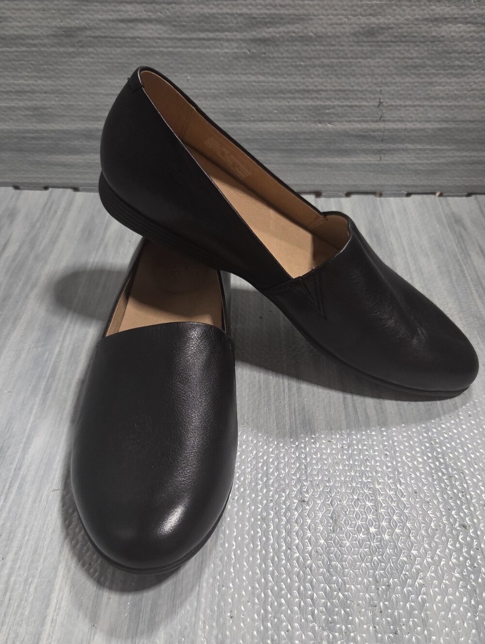New Dansko Larisa Leather Slip-On Loafer Flats, 9 (40)